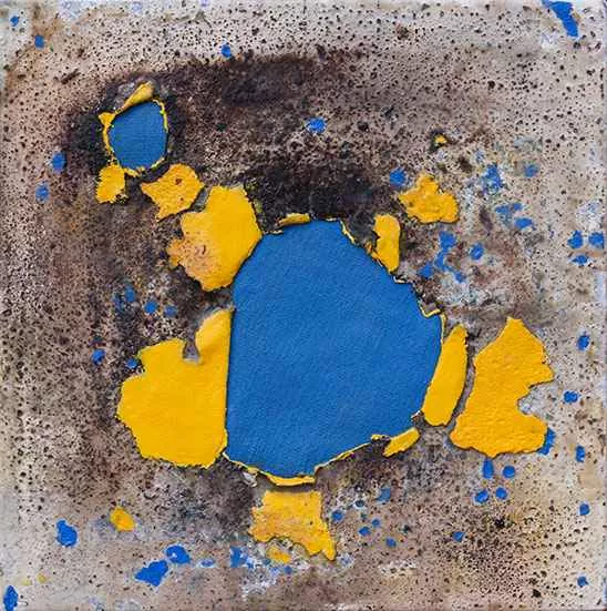 Blue Sky Shining Small, 12″ x 12″ oil, encaustic and acrylic by Tania Dibbs